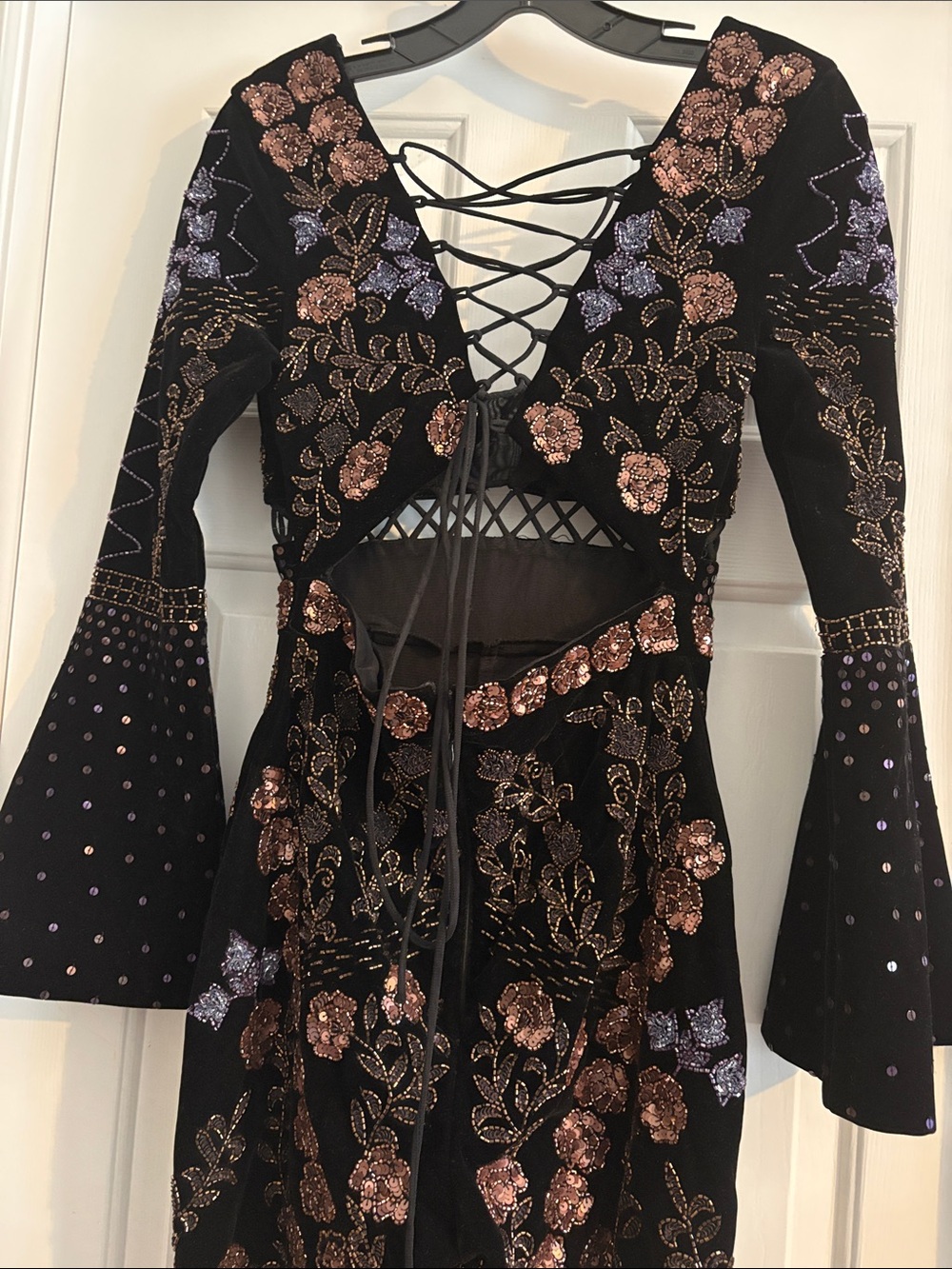 NASTY GAL BLACK, ROSE GOLD & BLUE SEQUIN JUMPSUIT. SIZE 4. BACK LACEUP & ZIPPER. - Picture 6 of 14